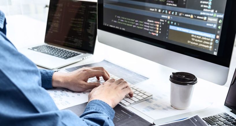 How To Successfully Overcome Challenges In Legacy Software Modernization